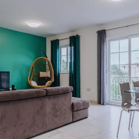 Appartamento Marina View - Beautiful Seafront 2 Bedroom Close To Valletta *