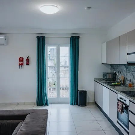 Appartamento Marina View - Beautiful Seafront 2 Bedroom Close To Valletta Pietà