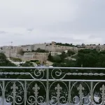 Apartamento Marina View - Beautiful Seafront 2 Bedroom Close To Valletta *