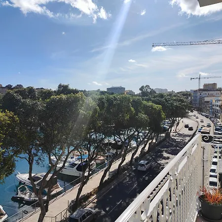 Marina View - Beautiful Seafront 2 Bedroom Close To Valletta *